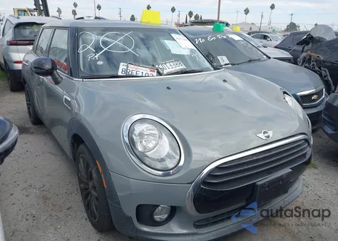 2017 Mini Clubman Cooper z USA, uszkodzony, nr VIN WMWLN5C30H2E33612